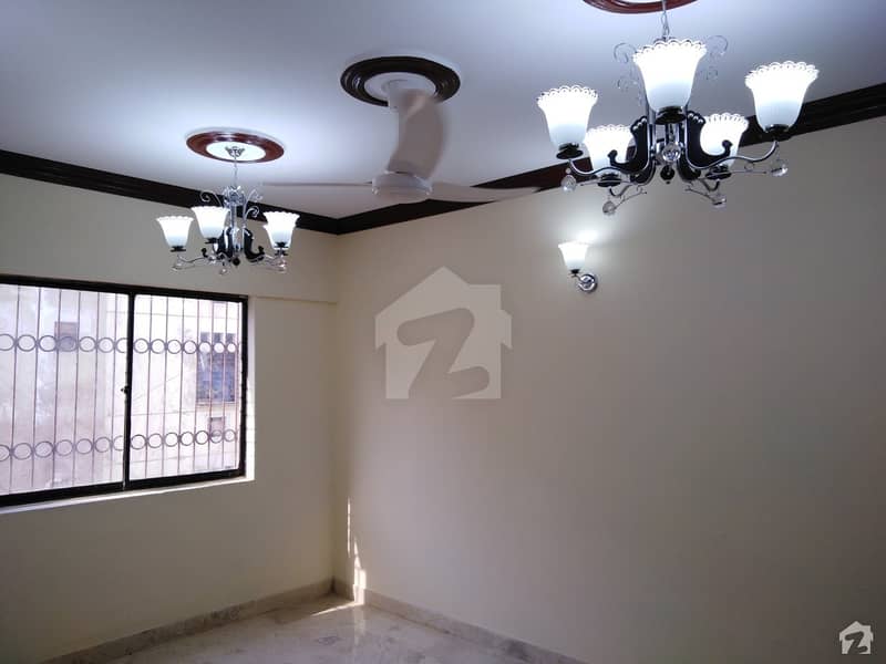 1200 Square Feet Flat In DHA Defence Is Available