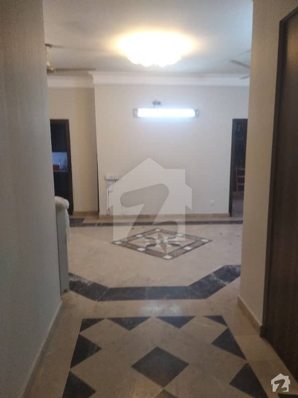 3 Bed Apartment For Rent In F-11/1 Islamabad