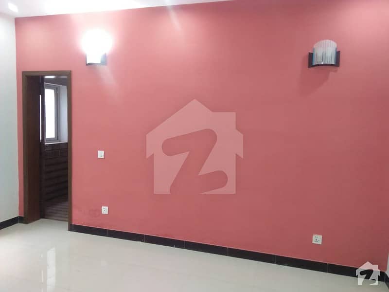Kanal Brand New  Luxurious Basement Available For Rent