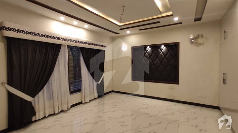 1 Kanal Brand New House Available For Rent