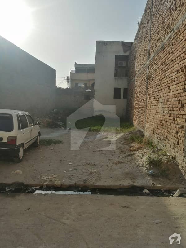 ڈھوک مستقیم روڈ راولپنڈی میں 6 مرلہ رہائشی پلاٹ 50 لاکھ میں برائے فروخت۔