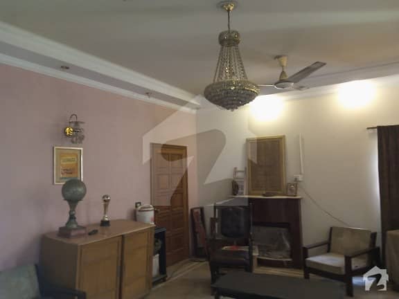 ڈی ایچ اے ڈیفینس لاہور میں 1 کمرے کا 1 کنال کمرہ 32 ہزار میں کرایہ پر دستیاب ہے۔