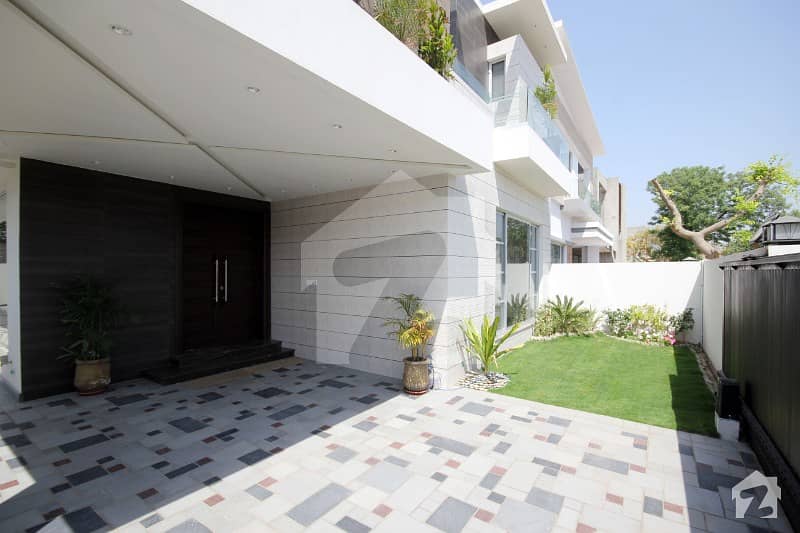 10 MARLA SLIGHTLY USE MOST BEAUTIFUL HOUSE FOR RENT IN DHA PHASE 6