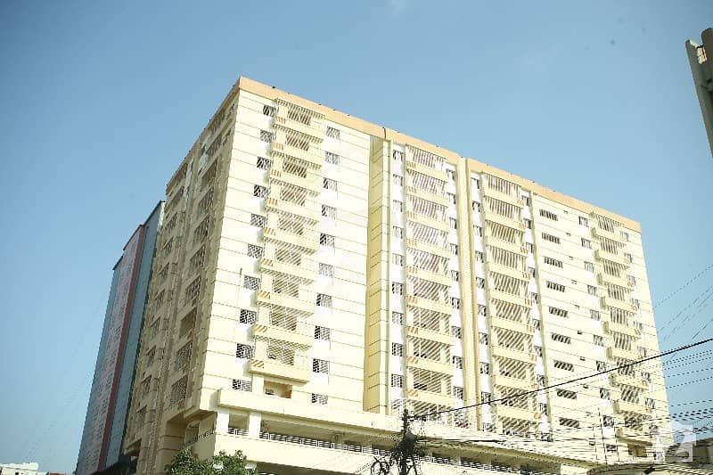 شاہراہِ فیصل کراچی میں 3 کمروں کا 8 مرلہ فلیٹ 85 ہزار میں کرایہ پر دستیاب ہے۔