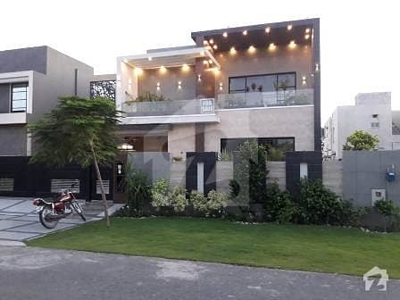 ڈی ایچ اے فیز 6 - بلاک ای فیز 6 ڈیفنس (ڈی ایچ اے) لاہور میں 5 کمروں کا 1 کنال مکان 4.6 کروڑ میں برائے فروخت۔