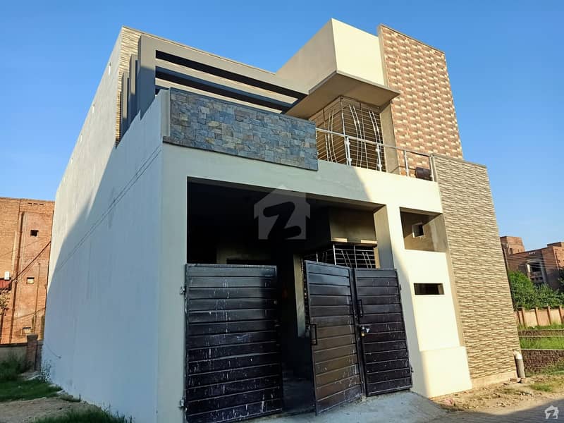 نیو ماڈل ٹاؤن گجرات میں 5 کمروں کا 6 مرلہ مکان 1.35 کروڑ میں برائے فروخت۔
