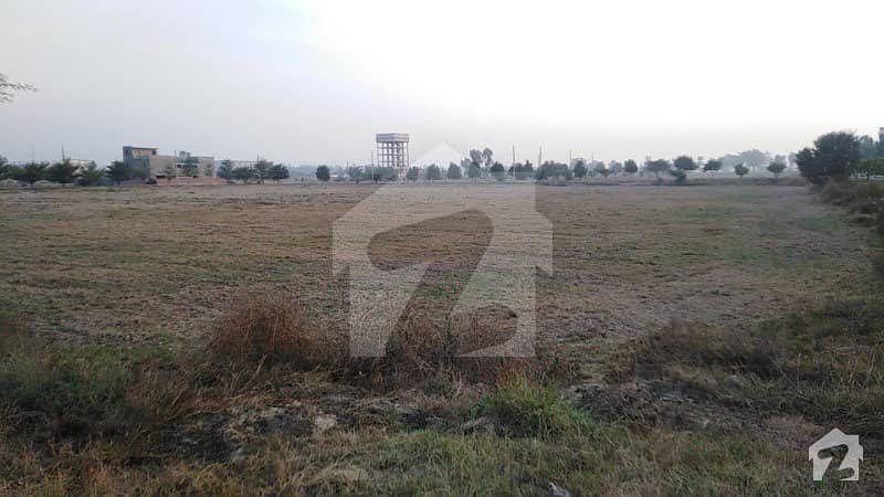 C Block Facing 2 Kanal Plot For Sale