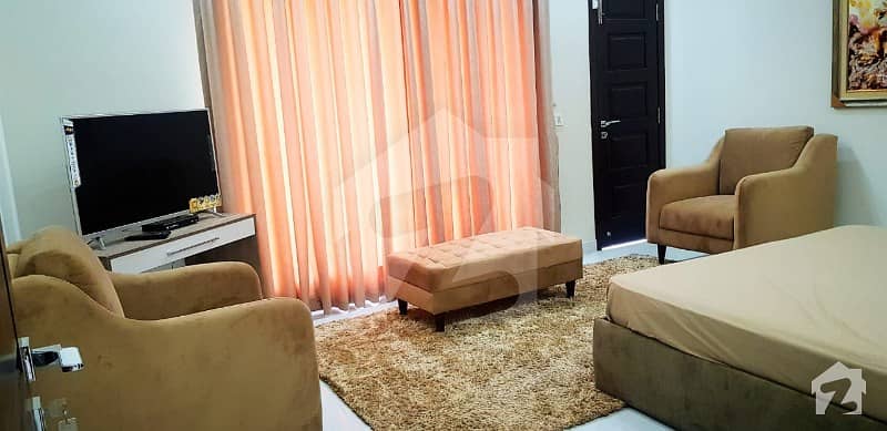 Room Available For Rent Bahria Town Lahore