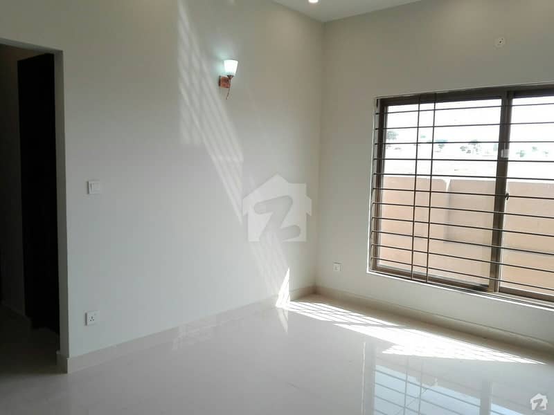 20 Marla House For Rent In D-12