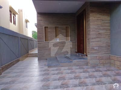 500 Sq Yards Bungalow With Basement Is Available For Sale 500 Sq Yards Bungalow With Basement Is Available For Sale