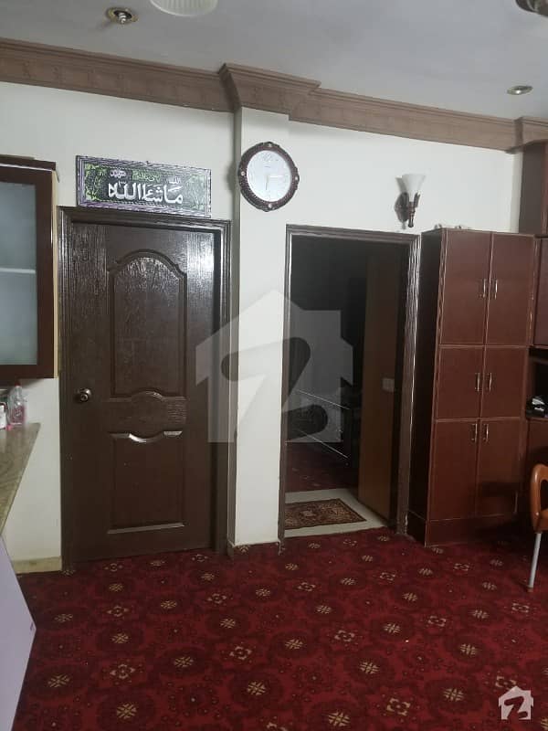 طارق روڈ کراچی میں 3 کمروں کا 7 مرلہ مکان 1.85 کروڑ میں برائے فروخت۔