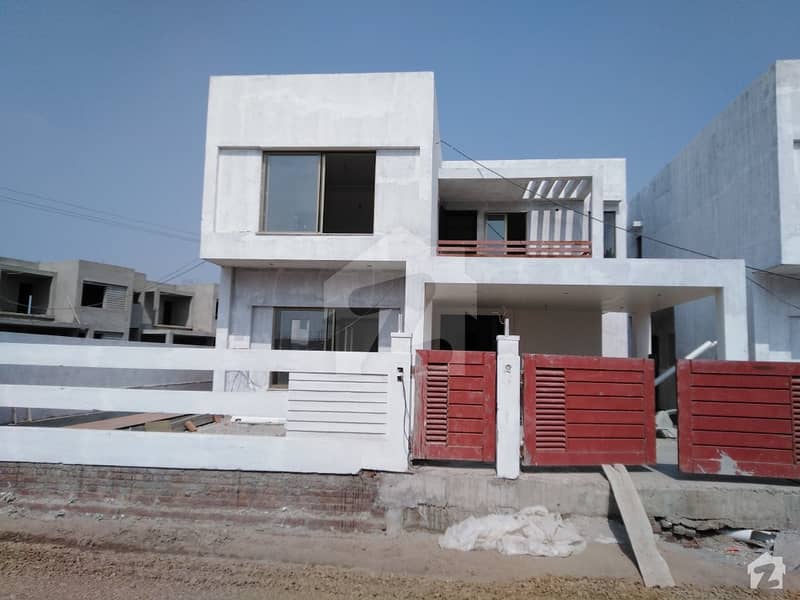12 Marla House Ideally Situated In DHA Defence
