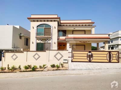 ڈی ایچ اے ڈیفینس فیز 2 ڈی ایچ اے ڈیفینس اسلام آباد میں 6 کمروں کا 1 کنال مکان 4.8 کروڑ میں برائے فروخت۔ ڈی ایچ اے ڈیفینس فیز 2 ڈی ایچ اے ڈیفینس اسلام آباد میں 6 کمروں کا 1 کنال مکان 4.8 کروڑ میں برائے فروخت۔