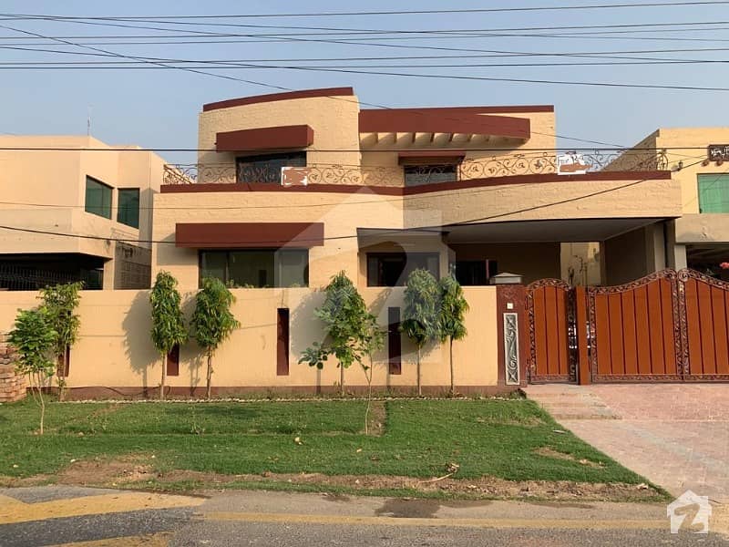 1 Kanal Beautifull House Available  For Rent In Dd Block  Dha Phase 1 Lahore