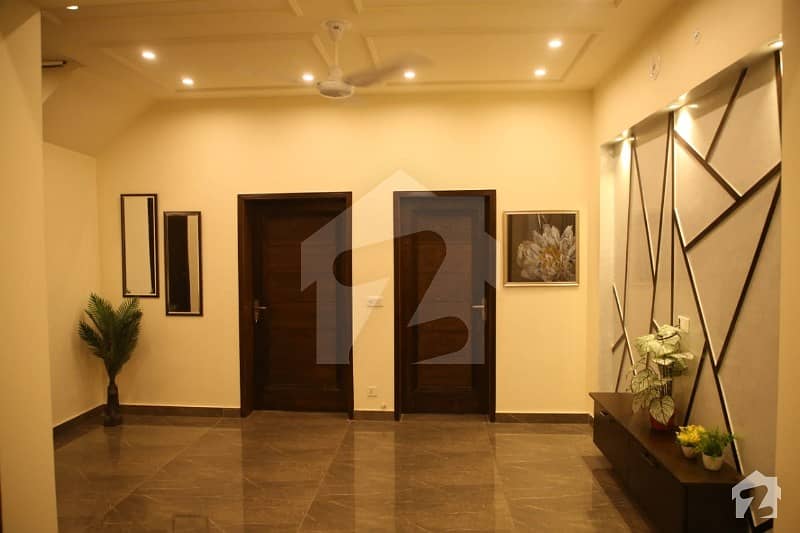 لیک سٹی - سیکٹر M7 - بلاک بی لیک سٹی ۔ سیکٹرایم ۔ 7 لیک سٹی رائیونڈ روڈ لاہور میں 4 کمروں کا 5 مرلہ مکان 1.3 کروڑ میں برائے فروخت۔