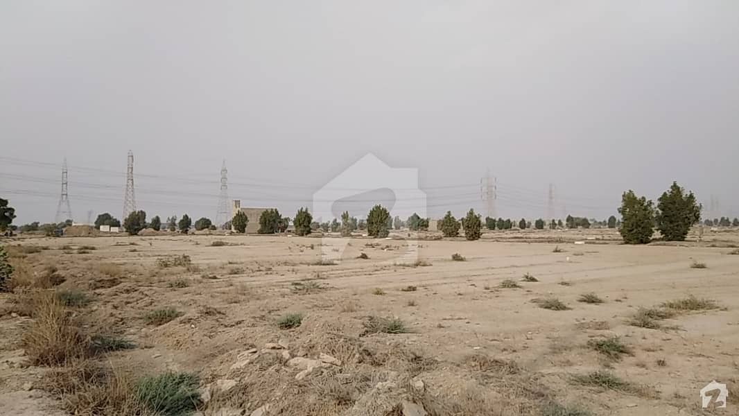 Chance Deal For Low Cost Buyers 120 Sq Yard Plot At Saadi Town Block 7
