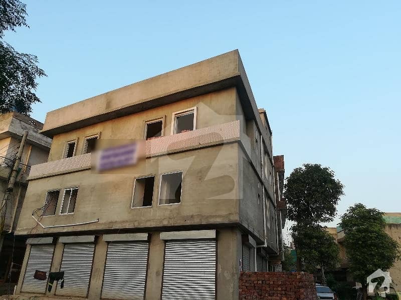 1575  Square Feet Flat Ideally Situated In Gulshan-E-Lahore