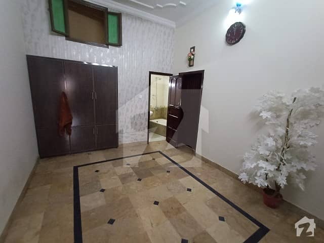 1350  Square Feet House Is Available In Afshan Colony