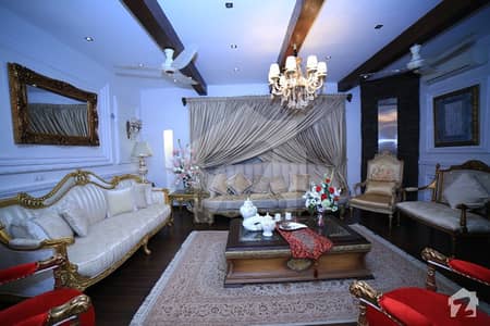 Ten Marla Double Unit Old House For Sale Z Block Ten Marla Double Unit Old House For Sale Z Block