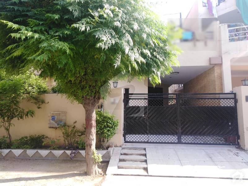 Good 10 Marla Lower Portion For Rent In Iqbal Avenue