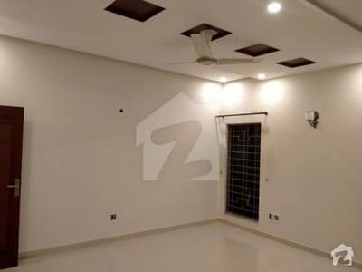 3 Bed Kanal Upper Portion Prime Location Near Market And Near Park 3 Bed Kanal Upper Portion Prime Location Near Market And Near Park