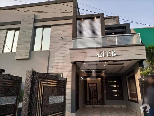 10 Marla 5 Bedroom Facing Park Double Storey Luxury House Available For Sale