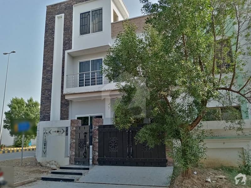 House In Citi Housing Society Sized 1350  Square Feet Is Available