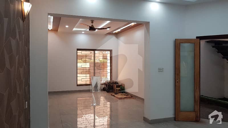 1 Kanal Brand New House Available For Rent