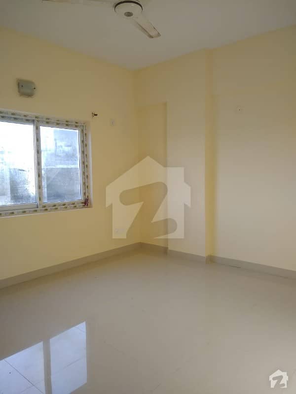 1800 Sq Feet 3rd Floor Flat Is Available For Rent