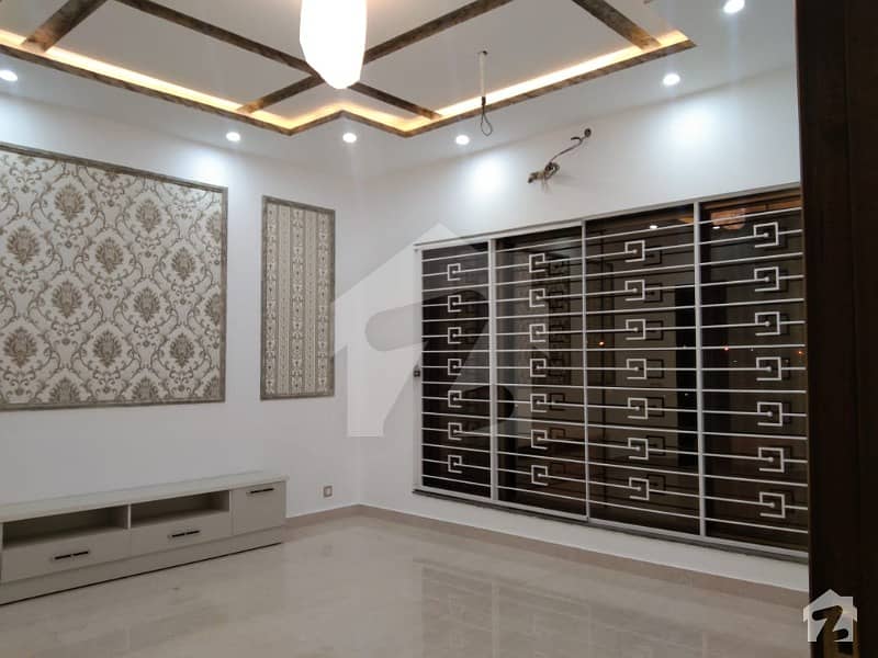 Brand New 1 Kanal Beautiful Upper Portion For Rent In Dha Lahore Phase 6 Block N