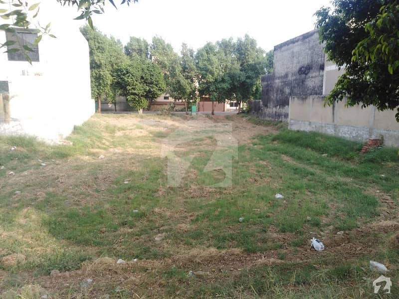 10 Marla Possession Plot For Sale In Overseas A Of Bahria Town Lahore
