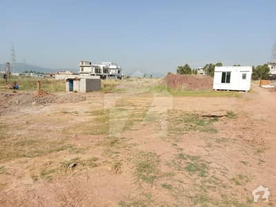 Commercial Plot Available For Sale In The Hub Of Islamabad 30x30