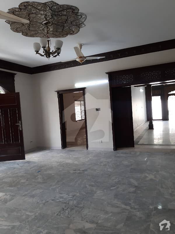 ایف ۔ 11/3 ایف ۔ 11 اسلام آباد میں 7 کمروں کا 2 کنال مکان 20 کروڑ میں برائے فروخت۔ ایف ۔ 11/3 ایف ۔ 11 اسلام آباد میں 7 کمروں کا 2 کنال مکان 20 کروڑ میں برائے فروخت۔
