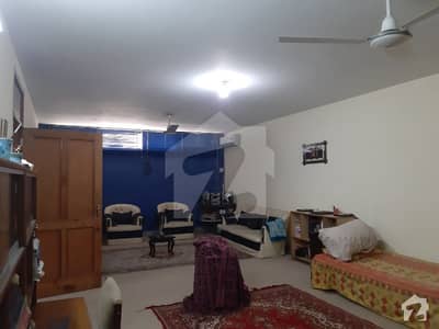 ایف ۔ 11/1 ایف ۔ 11 اسلام آباد میں 8 کمروں کا 1 کنال مکان 6.2 کروڑ میں برائے فروخت۔ ایف ۔ 11/1 ایف ۔ 11 اسلام آباد میں 8 کمروں کا 1 کنال مکان 6.2 کروڑ میں برائے فروخت۔