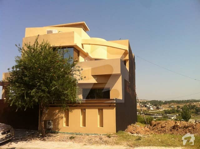 Best Location House For Sale In Phase 7