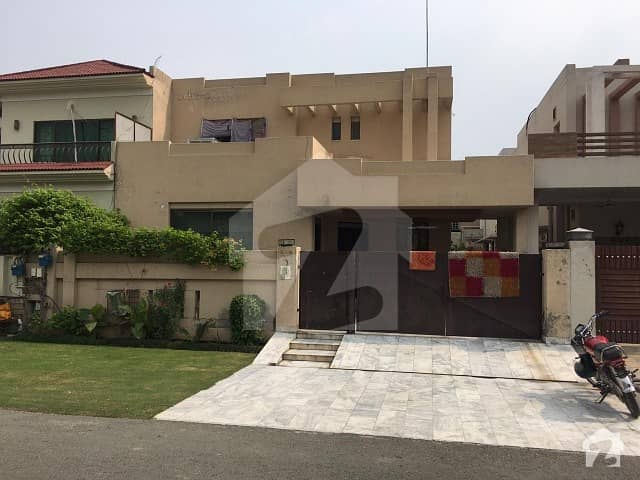 Dha Phase 5 10 Marla Old House For Sale