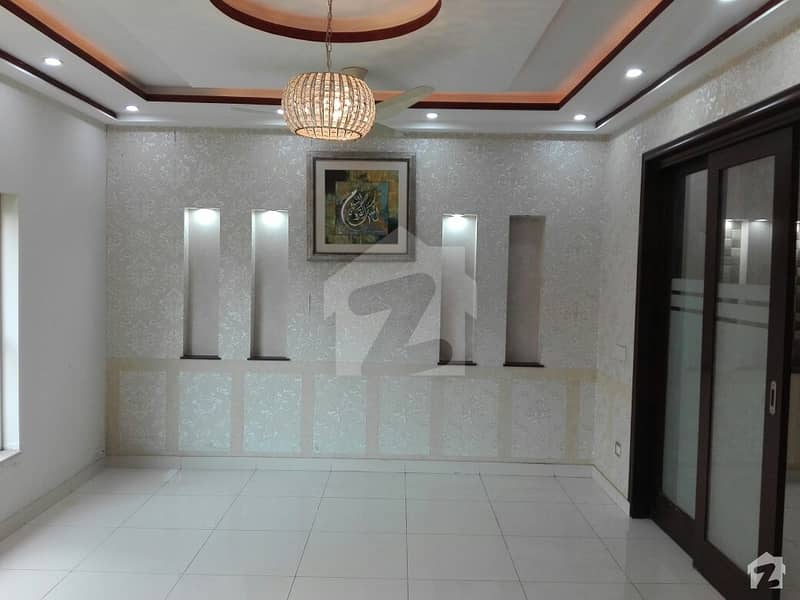 10 Marla House For Rent In Beautiful Bahria Town