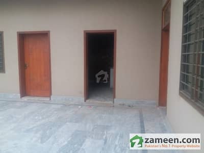 On 3rd Floor Double Bed Apartment Single Room Available For Lady