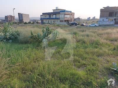ایم پی سی ایچ ایس - بلاک ای ایم پی سی ایچ ایس ۔ ملٹی گارڈنز بی ۔ 17 اسلام آباد میں 8 مرلہ رہائشی پلاٹ 55 لاکھ میں برائے فروخت۔ ایم پی سی ایچ ایس - بلاک ای ایم پی سی ایچ ایس ۔ ملٹی گارڈنز بی ۔ 17 اسلام آباد میں 8 مرلہ رہائشی پلاٹ 55 لاکھ میں برائے فروخت۔