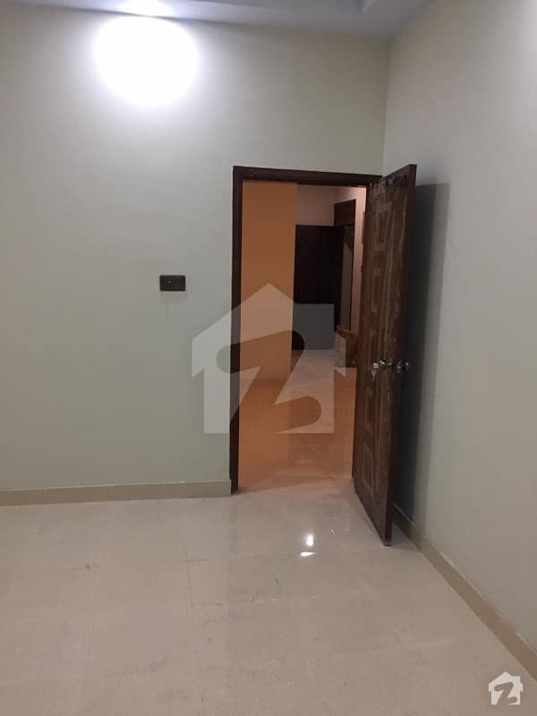 850  Square Feet Flat Up For Sale In Nazimabad