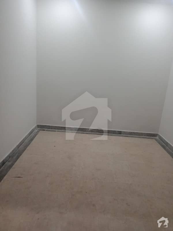 1 Floor  For Rent Block 7   Fb Area