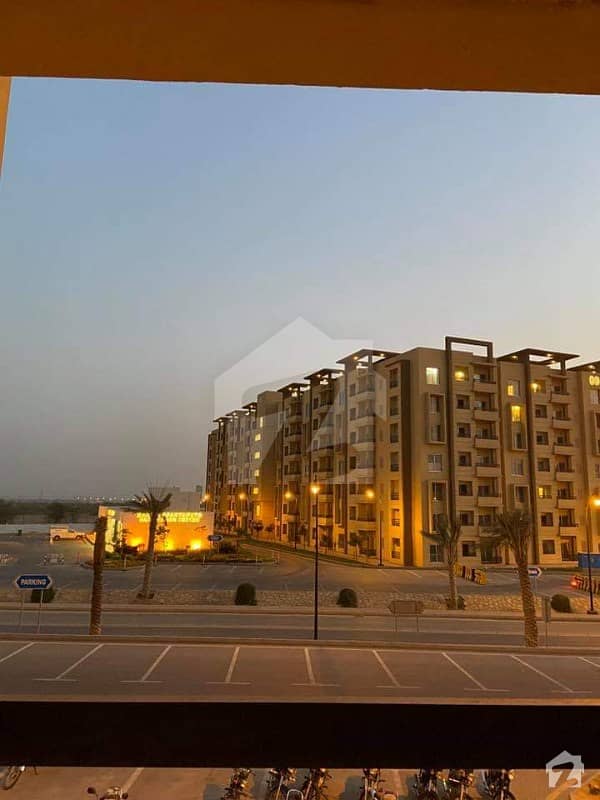 بحریہ اپارٹمنٹ بحریہ ٹاؤن کراچی کراچی میں 4 کمروں کا 13 مرلہ فلیٹ 1.85 کروڑ میں برائے فروخت۔