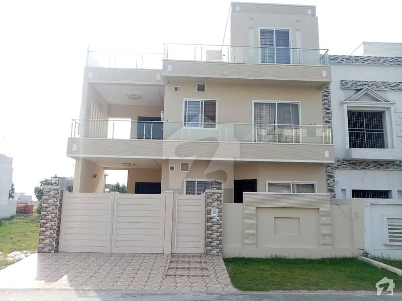 2250  Square Feet House Is Available In Master City Housing Scheme