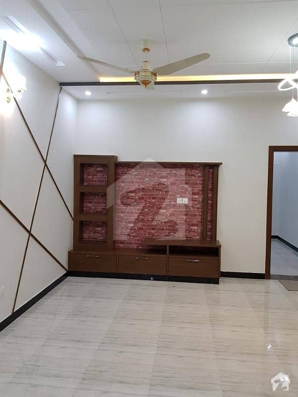 جناح گارڈنز ایف ای سی ایچ ایس اسلام آباد میں 5 کمروں کا 8 مرلہ مکان 1.65 کروڑ میں برائے فروخت۔ جناح گارڈنز ایف ای سی ایچ ایس اسلام آباد میں 5 کمروں کا 8 مرلہ مکان 1.65 کروڑ میں برائے فروخت۔