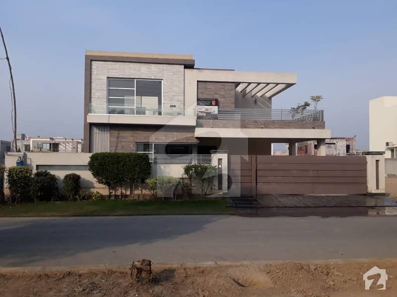 One Kanal Good Location And Beautiful House For Sale In Eden City Lahore