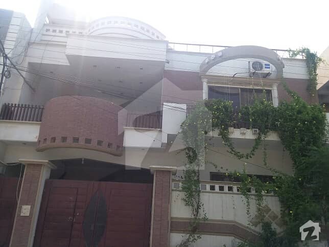 گلستانِِ جوہر ۔ بلاک 2 گلستانِ جوہر کراچی میں 8 کمروں کا 10 مرلہ مکان 3.75 کروڑ میں برائے فروخت۔
