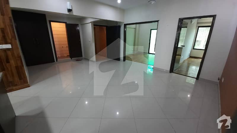 Flat For Rent In Big Bukhari Commercial Area
