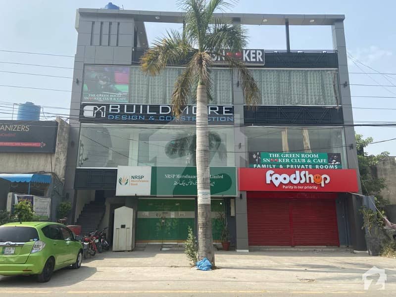 In College Road Building Sized 4500  Square Feet For Sale