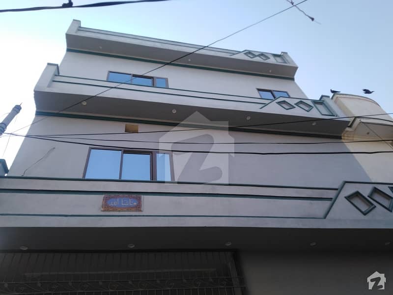 عزیز آباد کالونی بہاولپور میں 7 کمروں کا 5 مرلہ مکان 72 لاکھ میں برائے فروخت۔