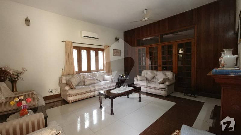 11-Marla House With Excellent Architecture Is Available For Sale In Lalazar Rawalpindi